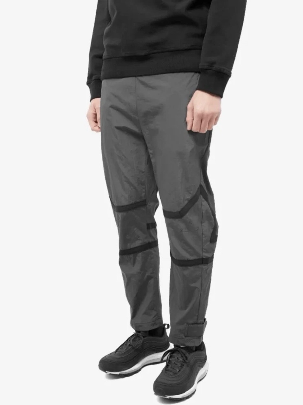 Jordan Men's Cargo Pants in Gray and Black/E140